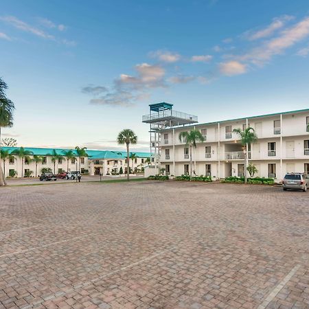 Days Inn & Suites By Wyndham Lake Okeechobee Eksteriør bilde