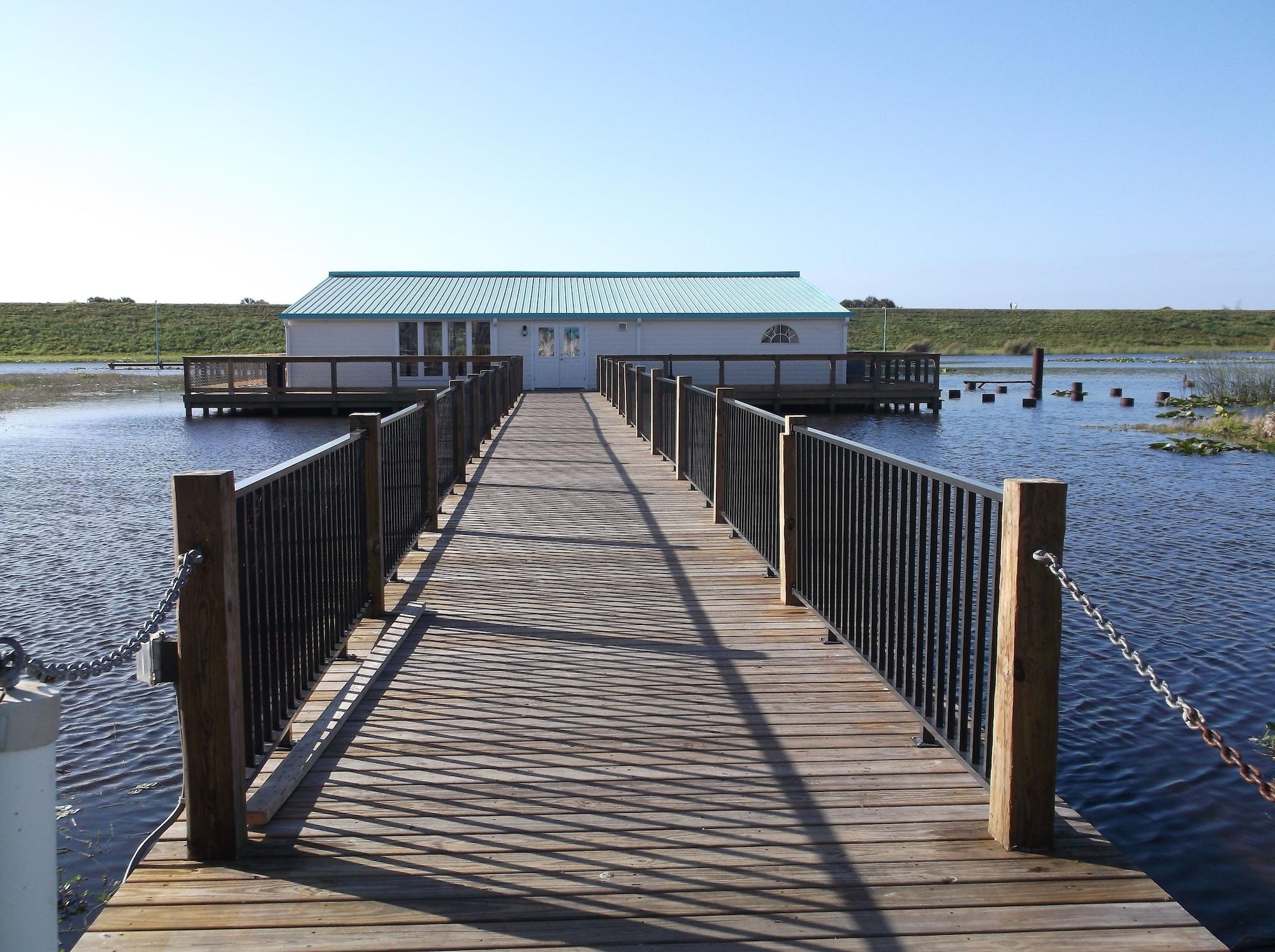 Days Inn & Suites By Wyndham Lake Okeechobee Eksteriør bilde
