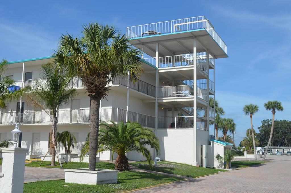 Days Inn & Suites By Wyndham Lake Okeechobee Eksteriør bilde