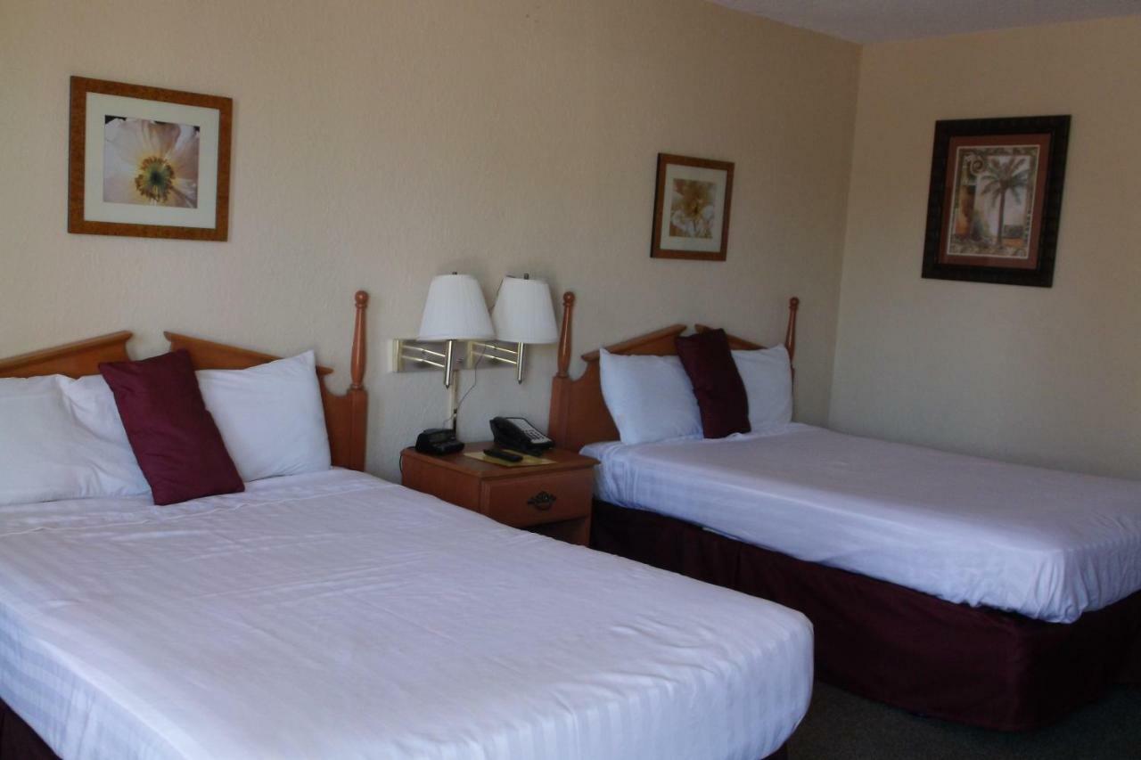 Days Inn & Suites By Wyndham Lake Okeechobee Eksteriør bilde